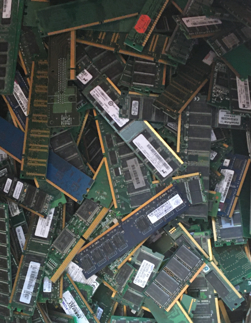 Scrap Memory Chips/ 43 Lbs -
