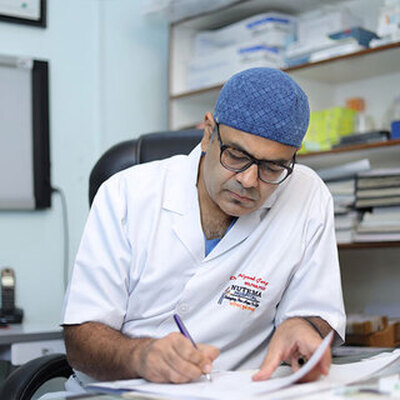 Dr. Priyank Garg - Best Eye Surgeon in Meerut